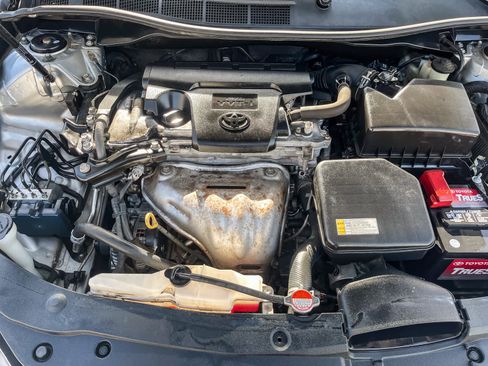 Used 2016 Toyota Camry LE image 26