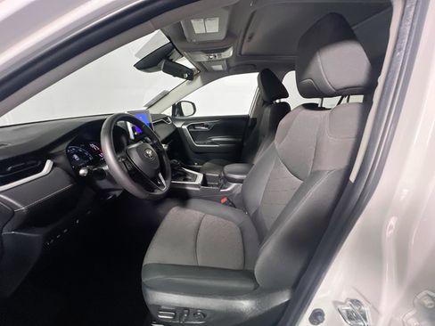 Used 2023 Toyota RAV4 XLE image 14