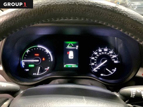 Used 2023 Toyota Sienna XSE image 25