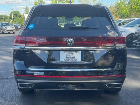 Used 2024 Volkswagen Atlas SEL AWD/4WD image 9