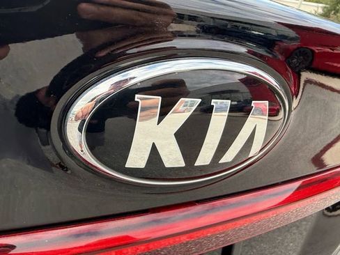 Used 2019 Kia Forte LXS image 11