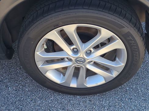 Used 2014 Nissan Juke S image 14