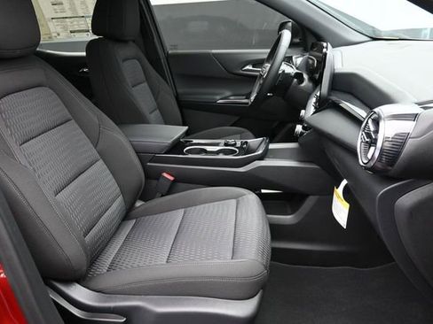 New 2026 Chevrolet Equinox LT FWD image 28
