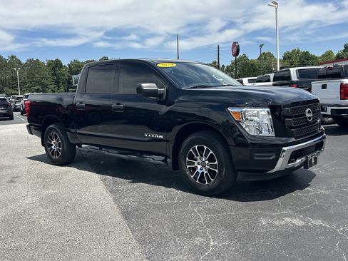 Used 2024 Nissan Titan SV w/ Accessory Utility Package AWD/4WD image 1