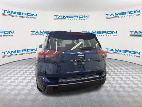 Used 2025 Nissan Rogue SV AWD/4WD image 4