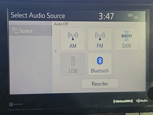 Used 2022 Toyota Highlander XLE image 11