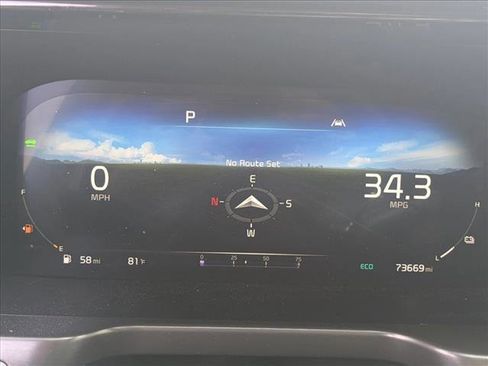 Used 2023 Kia Sorento SX Prestige image 11