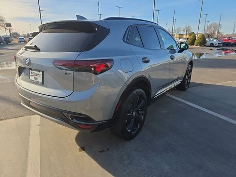 Used 2023 Buick Envision Preferred image 6