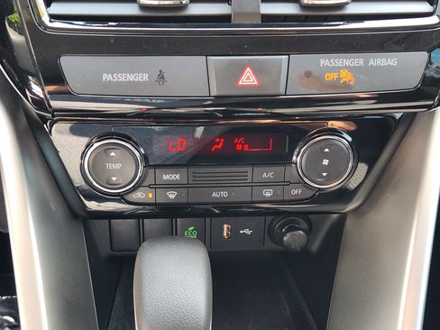 Used 2024 Mitsubishi Eclipse Cross ES AWD/4WD image 20