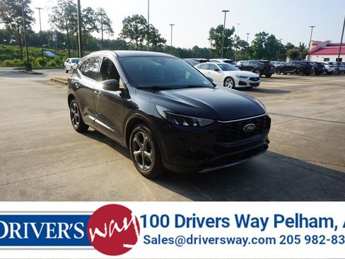 Used 2024 Ford Escape ST-Line w/ Tech Pack #1 FWD image 1