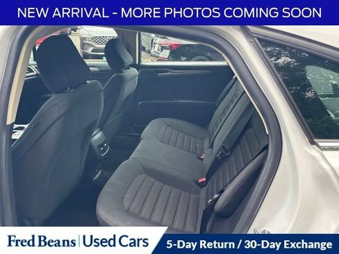 Used 2020 Ford Fusion SE FWD image 7