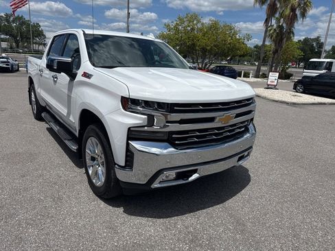 Used 2019 Chevrolet Silverado 1500 LTZ AWD/4WD image 5