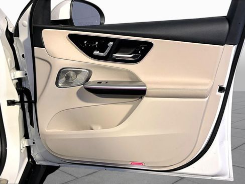 Certified 2026 Mercedes-Benz GLC 300 4MATIC image 23