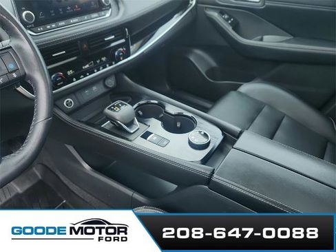 Used 2023 Nissan Rogue SL image 15