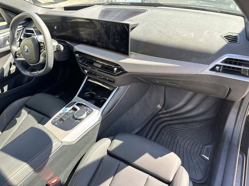 Used 2025 BMW i4 xDrive40i image 13