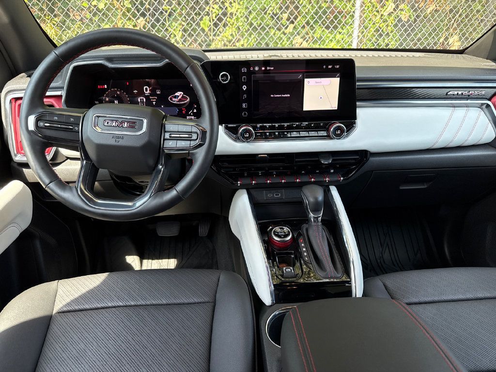 Used 2024 GMC Canyon AT4X AWD/4WD image 21
