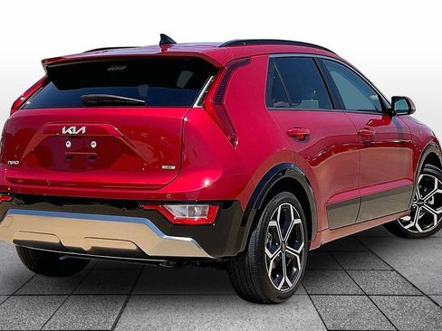 Used 2025 Kia Niro EX Touring FWD image 13