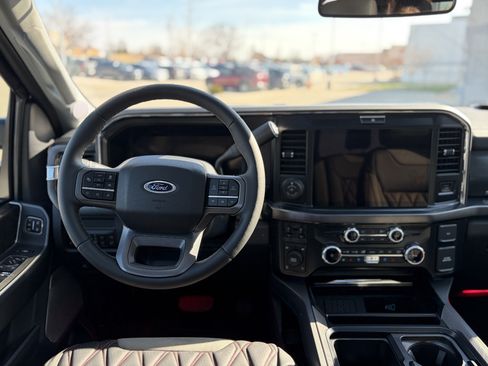 New 2026 Ford F250 Lariat w/ Black Appearance Package AWD/4WD image 22