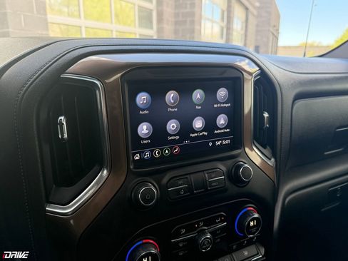 Used 2019 Chevrolet Silverado 1500 High Country w/ Technology Package AWD/4WD image 41