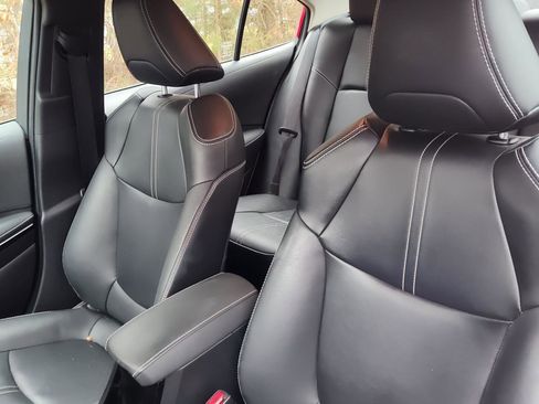 Used 2020 Toyota Corolla XLE image 12