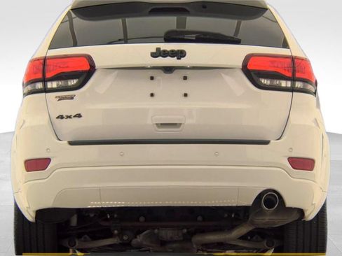 Used 2020 Jeep Grand Cherokee Altitude AWD/4WD image 7