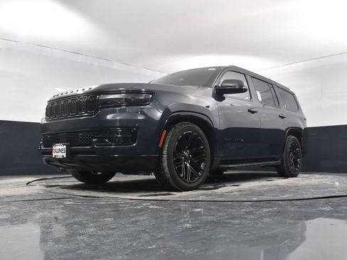 Used 2022 Jeep Wagoneer Series III image 47