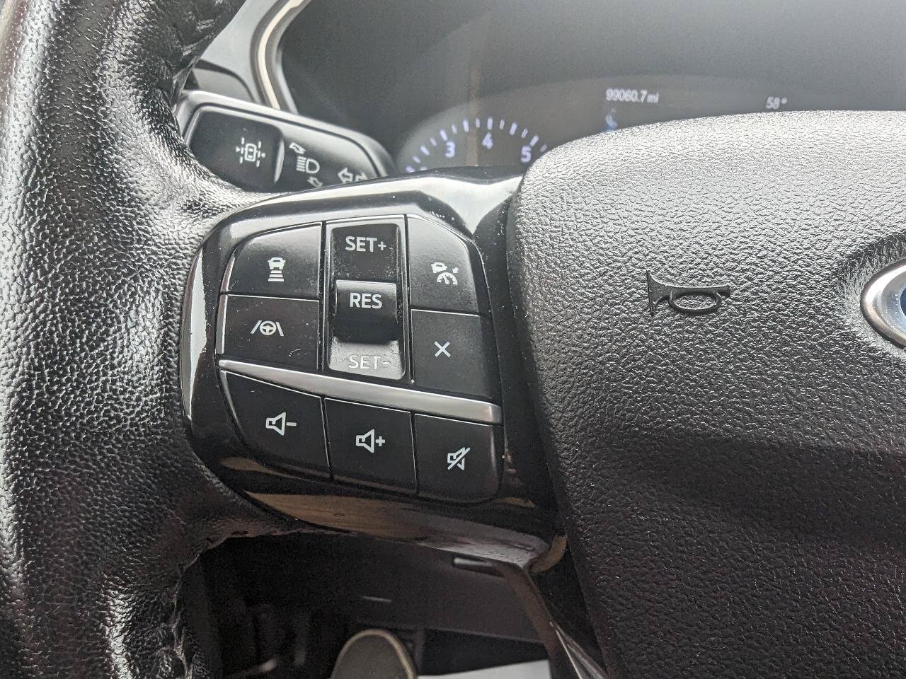 Used 2021 Ford Escape SEL AWD/4WD image 19