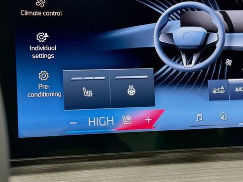 New 2026 BMW 430i xDrive Convertible w/ Premium Package image 29