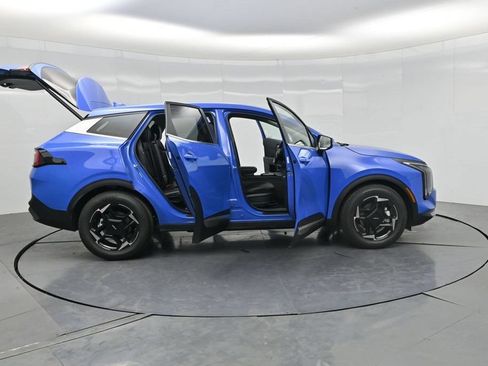 New 2026 Kia Sportage EX FWD image 3