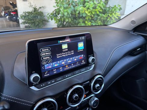 Used 2025 Nissan Sentra SV FWD image 16