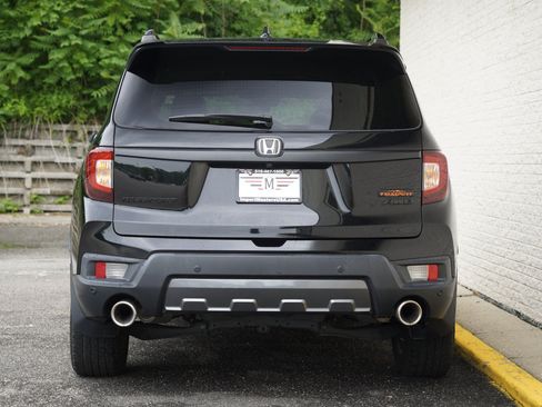 Used 2022 Honda Passport TrailSport image 6