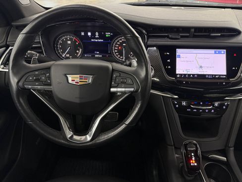 Used 2024 Cadillac XT6 Sport w/ Technology Package image 14