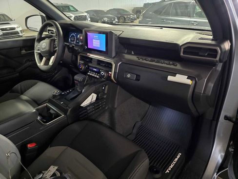 New 2025 Toyota Tacoma TRD Off-Road image 12