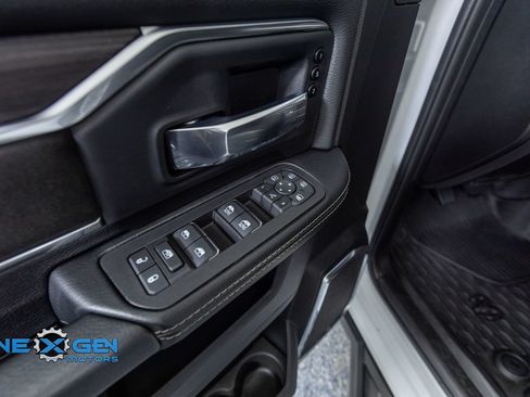 Used 2025 RAM 3500 Laramie w/ Night Edition AWD/4WD image 13