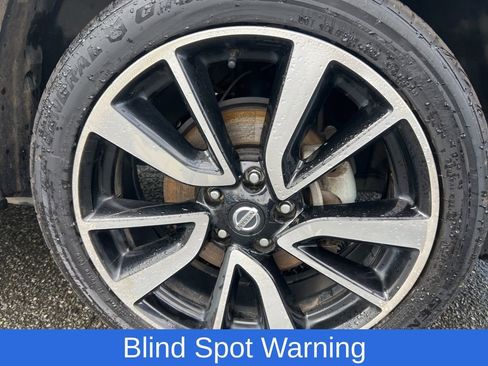 Used 2017 Nissan Rogue Sport SL w/ SL Premium Package image 11