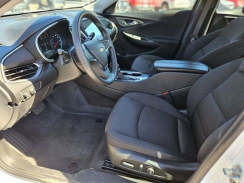 Used 2024 Chevrolet Malibu LT image 19