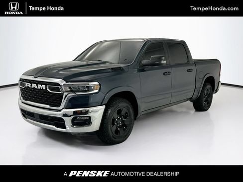 Used 2025 RAM 1500 Big Horn AWD/4WD image 1