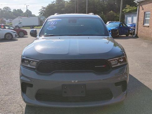 Used 2025 Dodge Durango GT AWD/4WD image 2