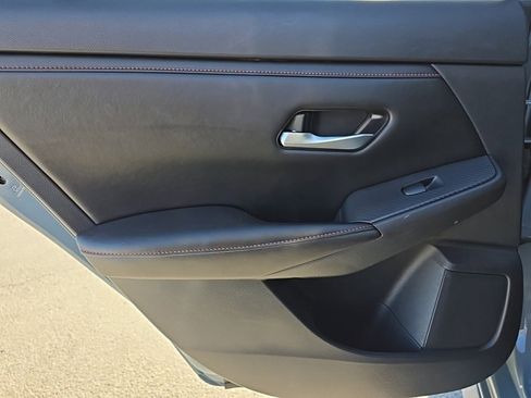 Used 2024 Nissan Sentra SR w/ SR Premium Package image 29