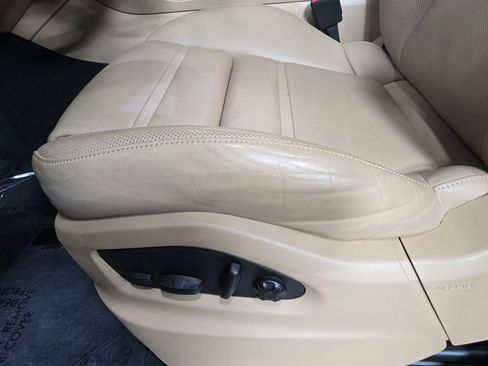 Certified 2023 Porsche Cayenne AWD/4WD image 23