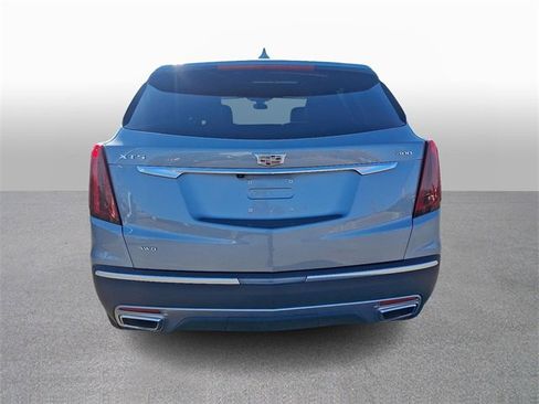 Used 2025 Cadillac XT5 Premium Luxury image 5