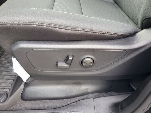 New 2025 RAM 1500 Big Horn image 9