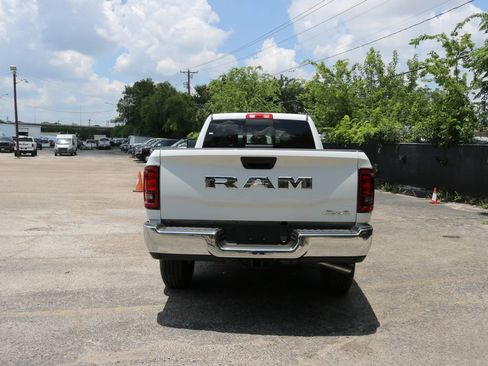 New 2026 RAM 2500 Tradesman AWD/4WD image 4