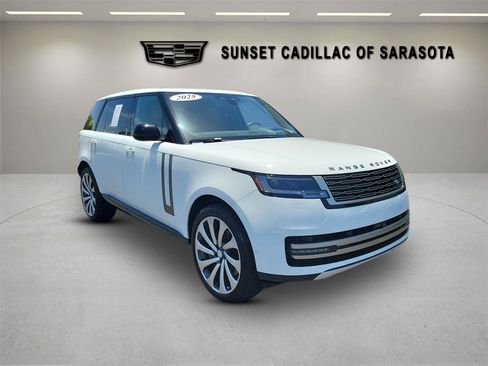 Used 2025 Land Rover Range Rover Long Wheelbase SE AWD/4WD image 1