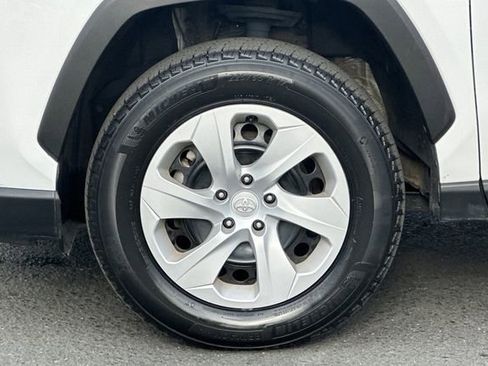 Certified 2024 Toyota RAV4 LE image 31