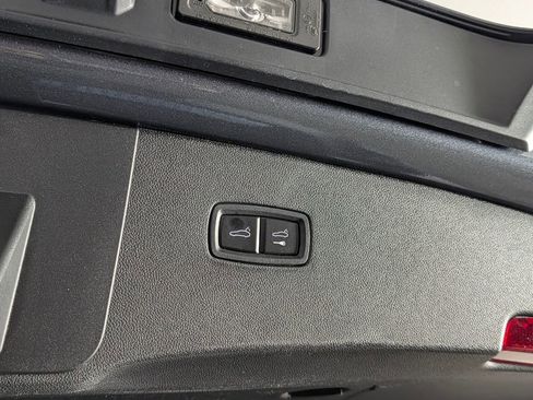 New 2026 Porsche Cayenne Coupe image 18