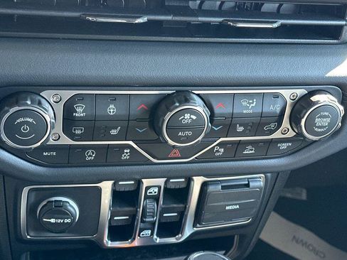 New 2026 Jeep Wrangler Unlimited Sahara image 20