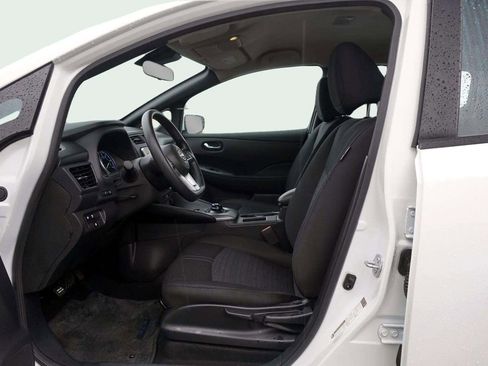 Used 2024 Nissan Leaf S image 16