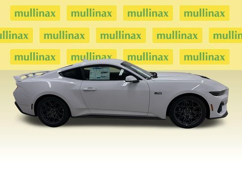 New 2026 Ford Mustang GT w/ GT Performance Package RWD image 2