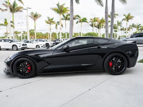 Used 2019 Chevrolet Corvette Stingray Coupe w/ Carbon Flash Badge Package RWD image 23